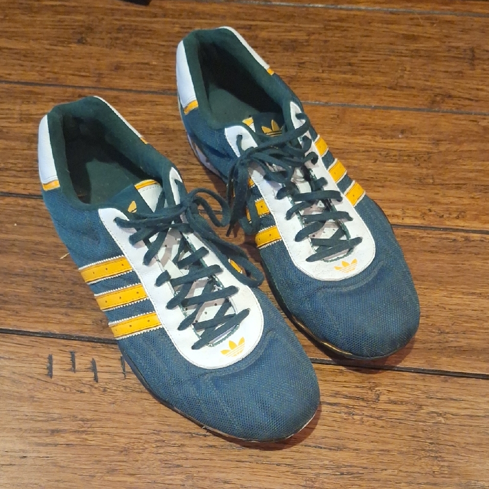 Adidas Goodyear Men's Green and Gold Sneakers
